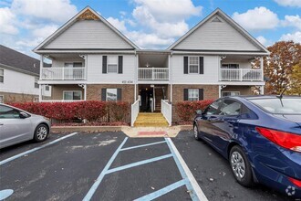 Building Photo - 432 Saravalle Dr