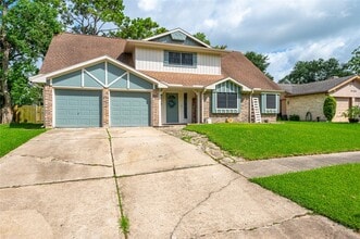 Building Photo - 5110 Tashkent Dr