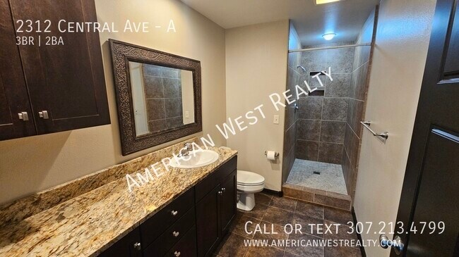 Foto del edificio - 2312 Central Ave