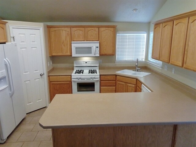 Building Photo - 5650 W Mountain Aura Drive