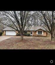 Building Photo - 233 Pecan Creek Dr