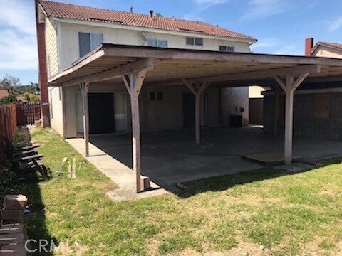 Building Photo - 11327 Oakwood Dr