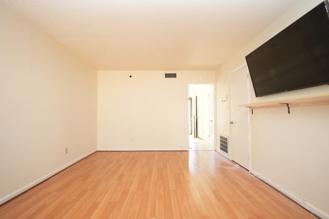 Building Photo - 4629 Old Lantern Way