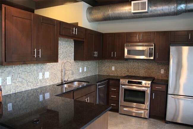 Building Photo - 2205 N Lamar Blvd