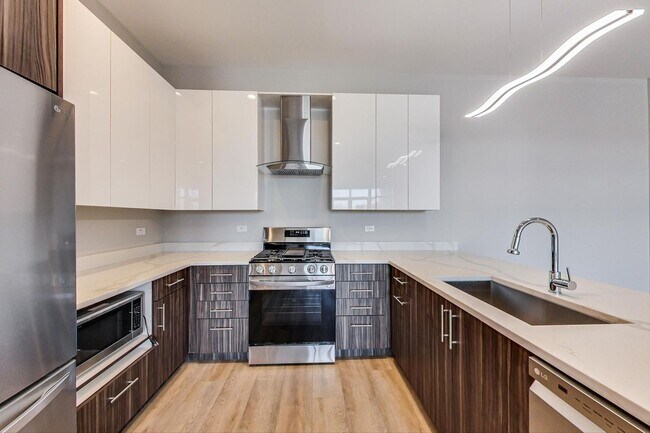 Building Photo - 8025 Skokie Blvd