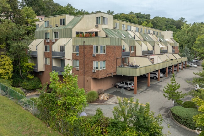 Fountainhead Owners Co-Op