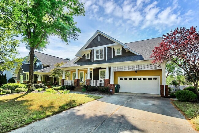 Foto del edificio - 2300 Mirow Pl