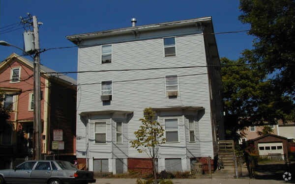 Primary Photo - 169-171 Windsor St