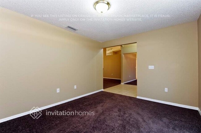 Foto del edificio - 331 Cloverdale Rd