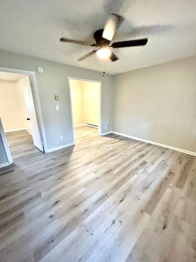Interior Photo - Claremont Hills