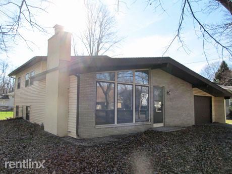 Primary Photo - 1705 Redstock Ave