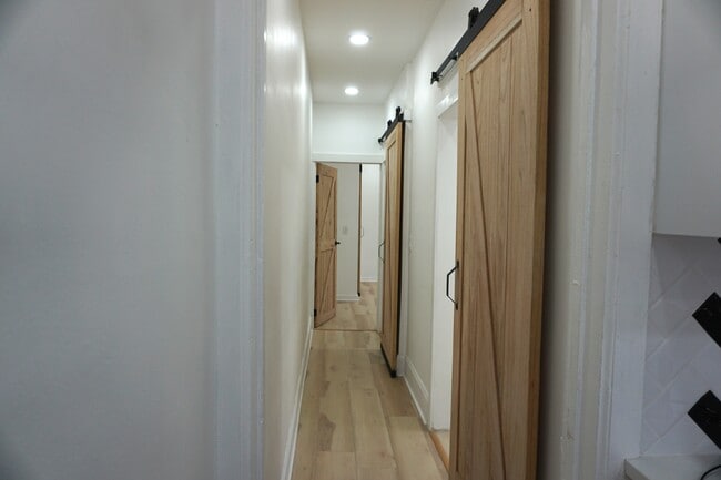 Building Photo - 1550 Warren St