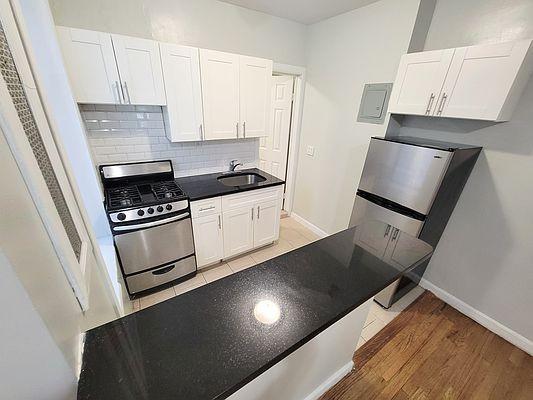 Foto del edificio - 2 bedroom in NEW YORK NY 10032