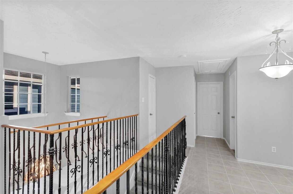 Foto del edificio - 9016 Elm Drake Ln