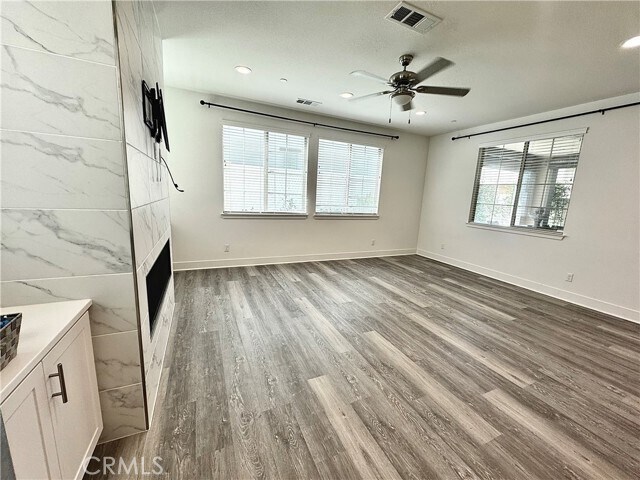 Building Photo - 920 Spadra Ave