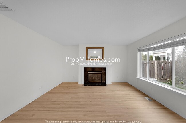 Building Photo - Stunning Bethany Village Charmer with Upda...