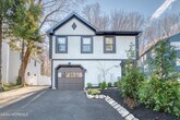 Foto principal - 347 Navesink Ave