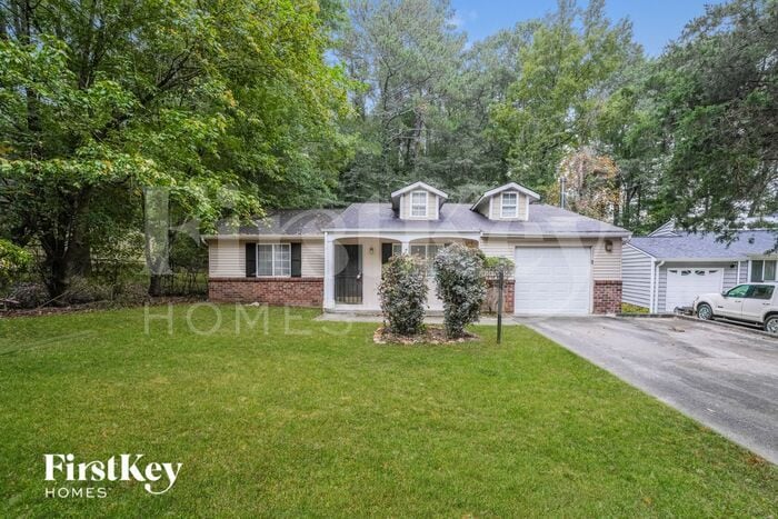 Foto principal - 5289 Old Trail Cir