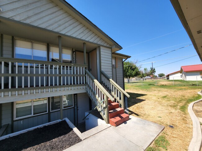 Exterior - 645 SE 6th Ave