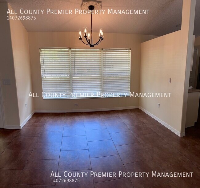 Building Photo - Nice 3 Bedroom 2 Bath House! Apply Today!