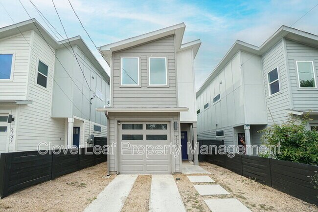 Foto del edificio - 2109 Schley Ave
