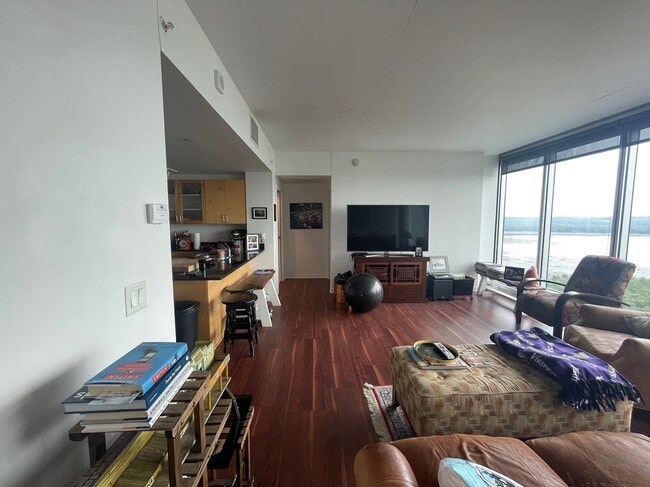 Building Photo - 8151 33rd Ave S