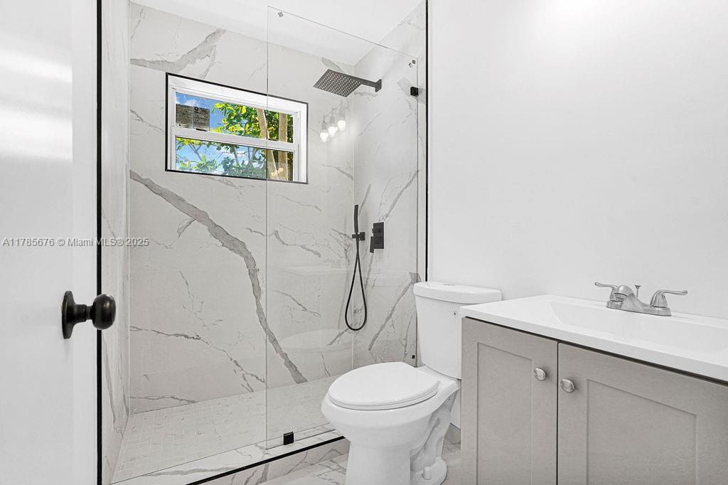 Foto principal - 128 NW 61st St