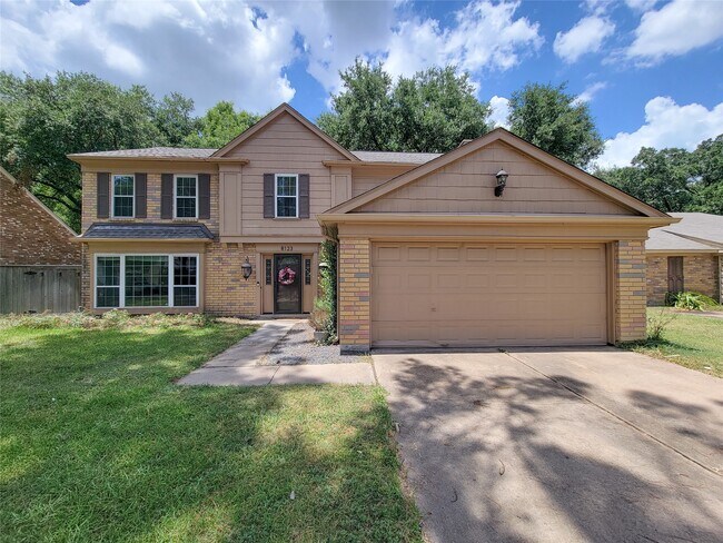 Foto del edificio - 8123 Sunny Ridge Dr