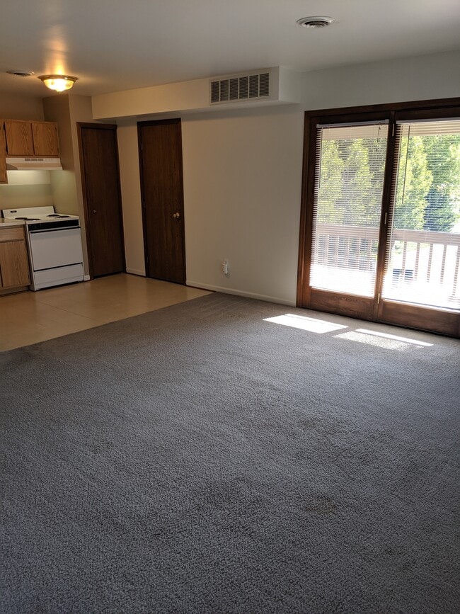 Living Room - 81047 church st