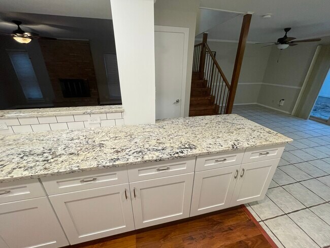 Foto del edificio - 3434 Northmoor St