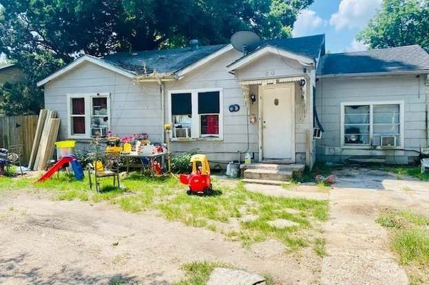 Foto del edificio - 64 Burbank St