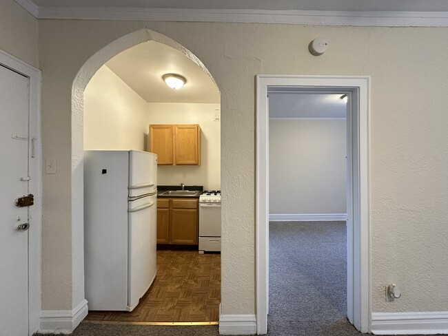 Foto del edificio - 4834 N Damen Ave