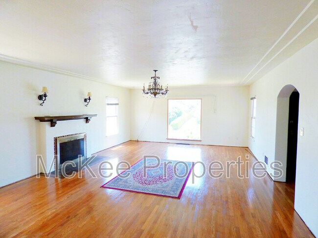 Foto del edificio - 3114 Homer St