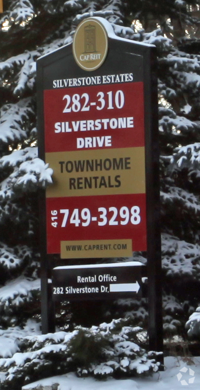 Building Photo - Silverstone Townhomes