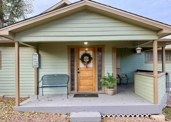 Photo - 528 W Columbia St House