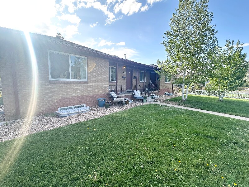 Primary Photo - 3475 Ames St