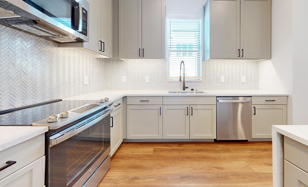 Villas at Fiori Townhomes for Rent Addison, TX