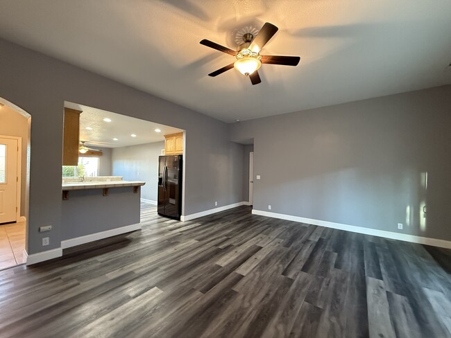 Building Photo - 109 Delaney Dr