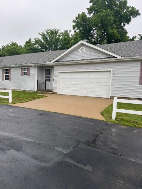 2 Car Garage - 2305 S Kenser Rd