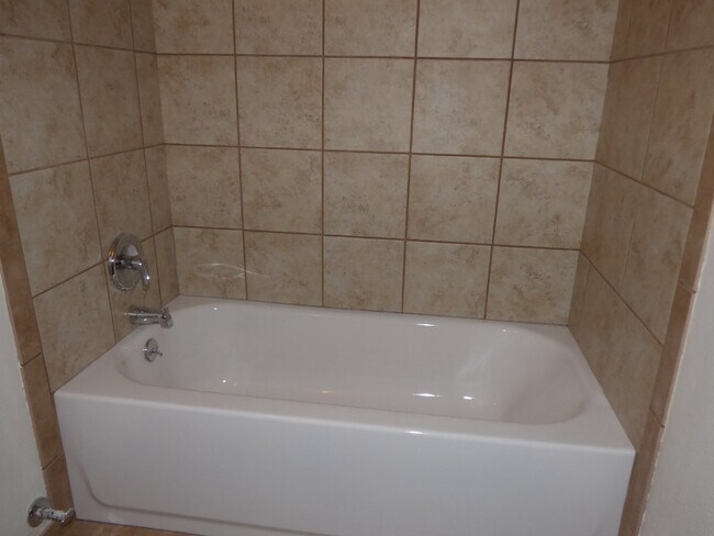 Foto del edificio - Beautiful 2BR/1.5BA Duplex in Wheat Ridge!