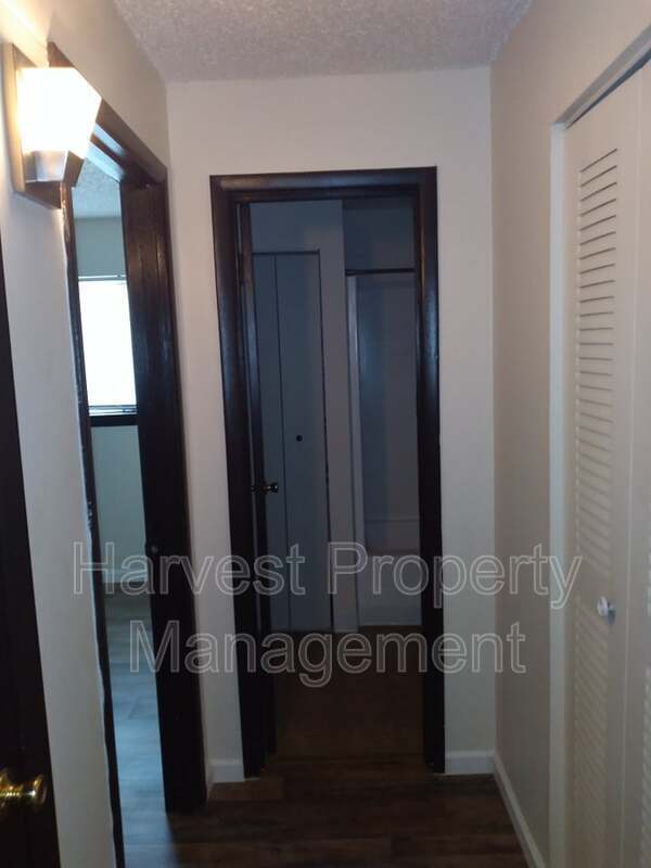 Building Photo - 925 W 29th St S