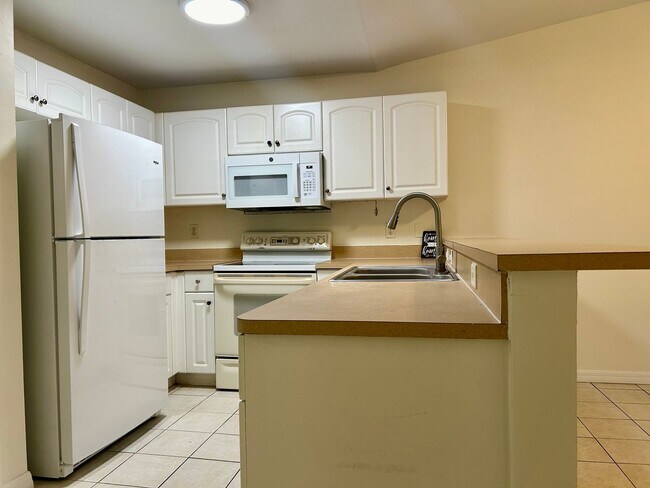 Foto del edificio - 5324/5326 Centennial Blvd