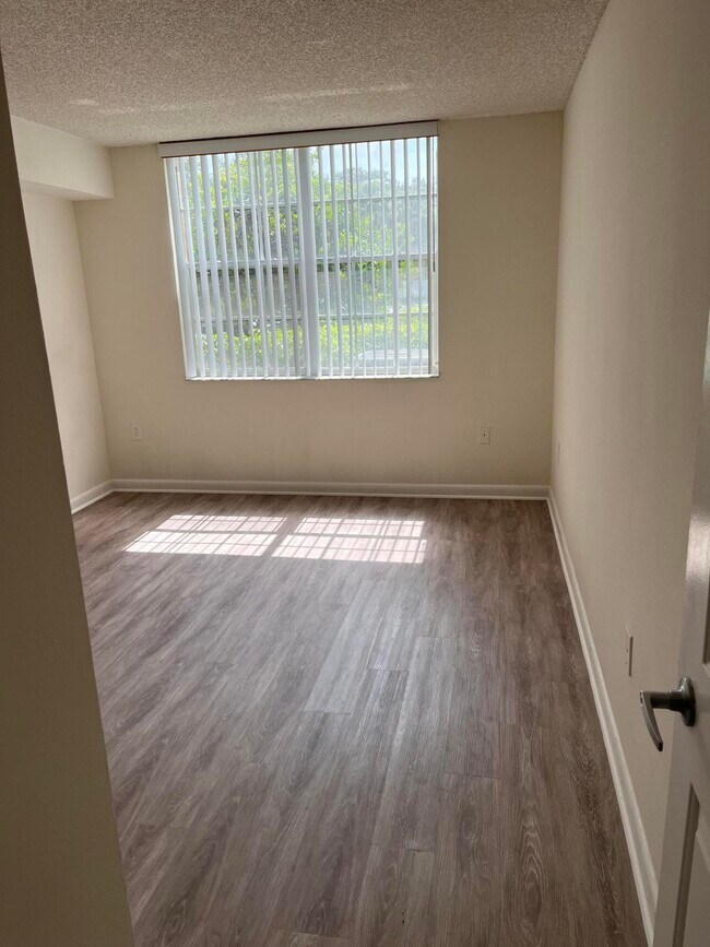 Building Photo - 3113 Clint Moore Rd