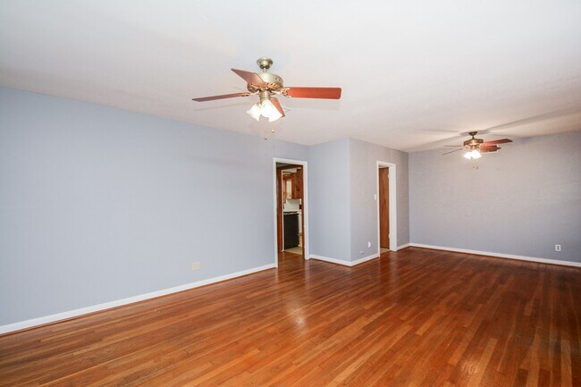 Foto del edificio - 5227 Maple St