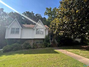 Building Photo - 7604 Teal Dr SW