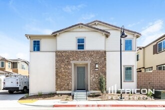 Building Photo - 31704 Willowood Way