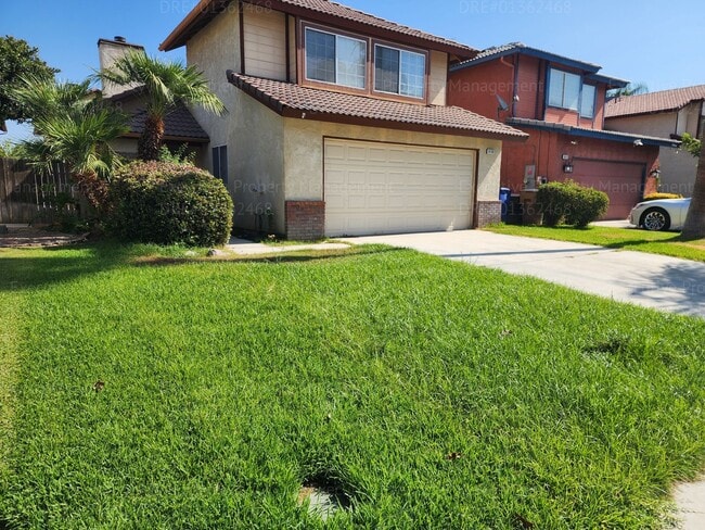 Foto del edificio - 3 bedroom/ 2.5 bathroom