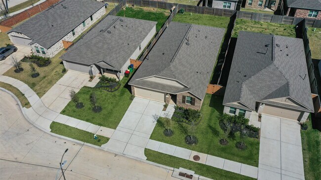 Foto del edificio - 27138 Breakaway Ln