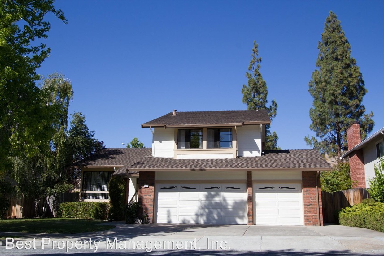 Primary Photo - 4 br, 3 bath House - 45764 Bridgeport Dr.