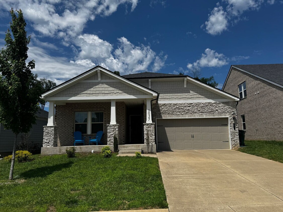 Primary Photo - Newly build full furnished 3 bed 2 bath ho...